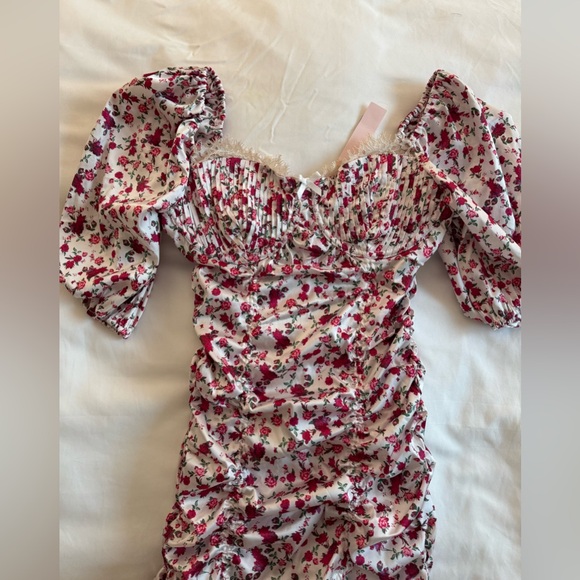 NWT For Love & Lemon White & Pink floral pink puff sleeve dresss - Picture 4 of 6